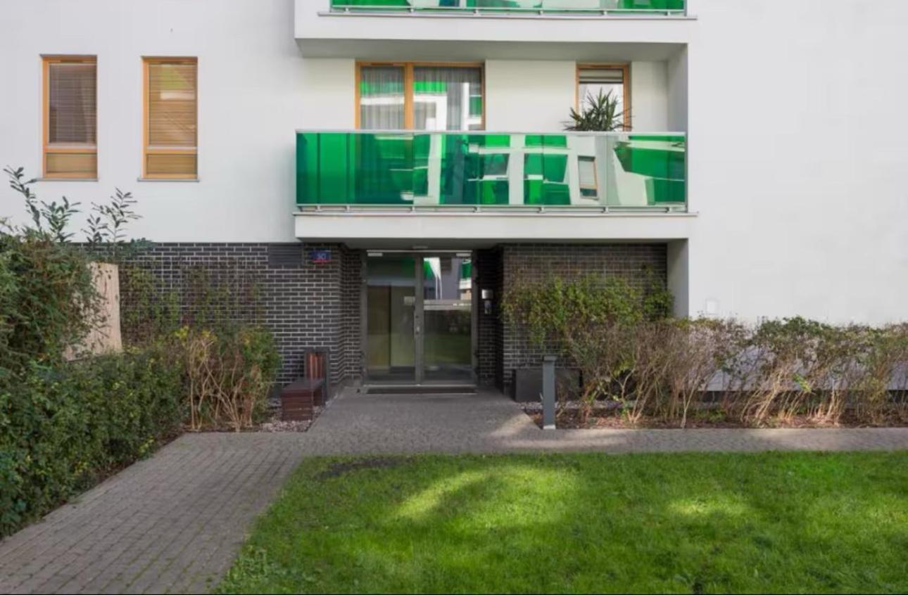 Shiraz Trio Apartament Warsaw Ngoại thất bức ảnh